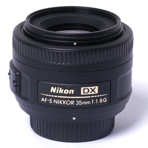 중고/니콘 AF-S 35mm F1.8G DX[96%]